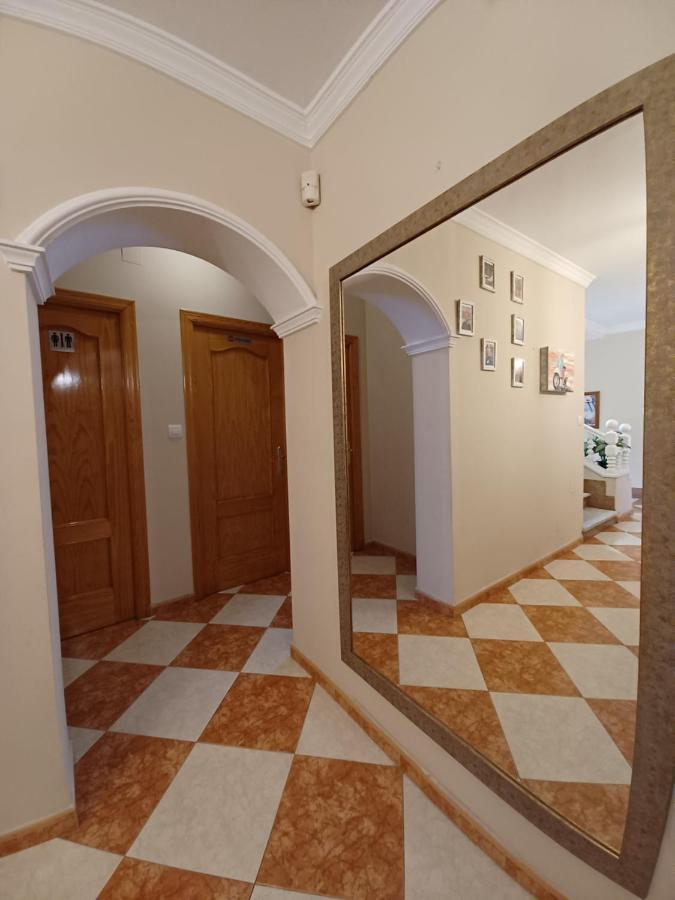 Gibraltar Views Guest House La Línea de la Concepción Exterior foto