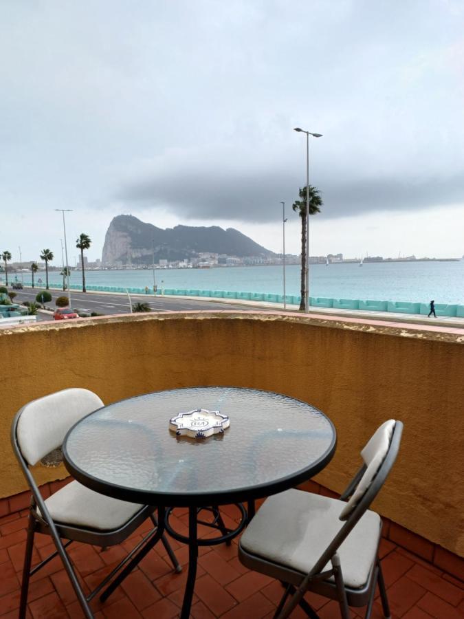 Gibraltar Views Guest House La Línea de la Concepción Exterior foto