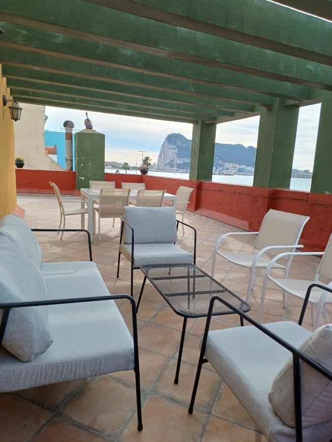 Gibraltar Views Guest House La Línea de la Concepción Exterior foto