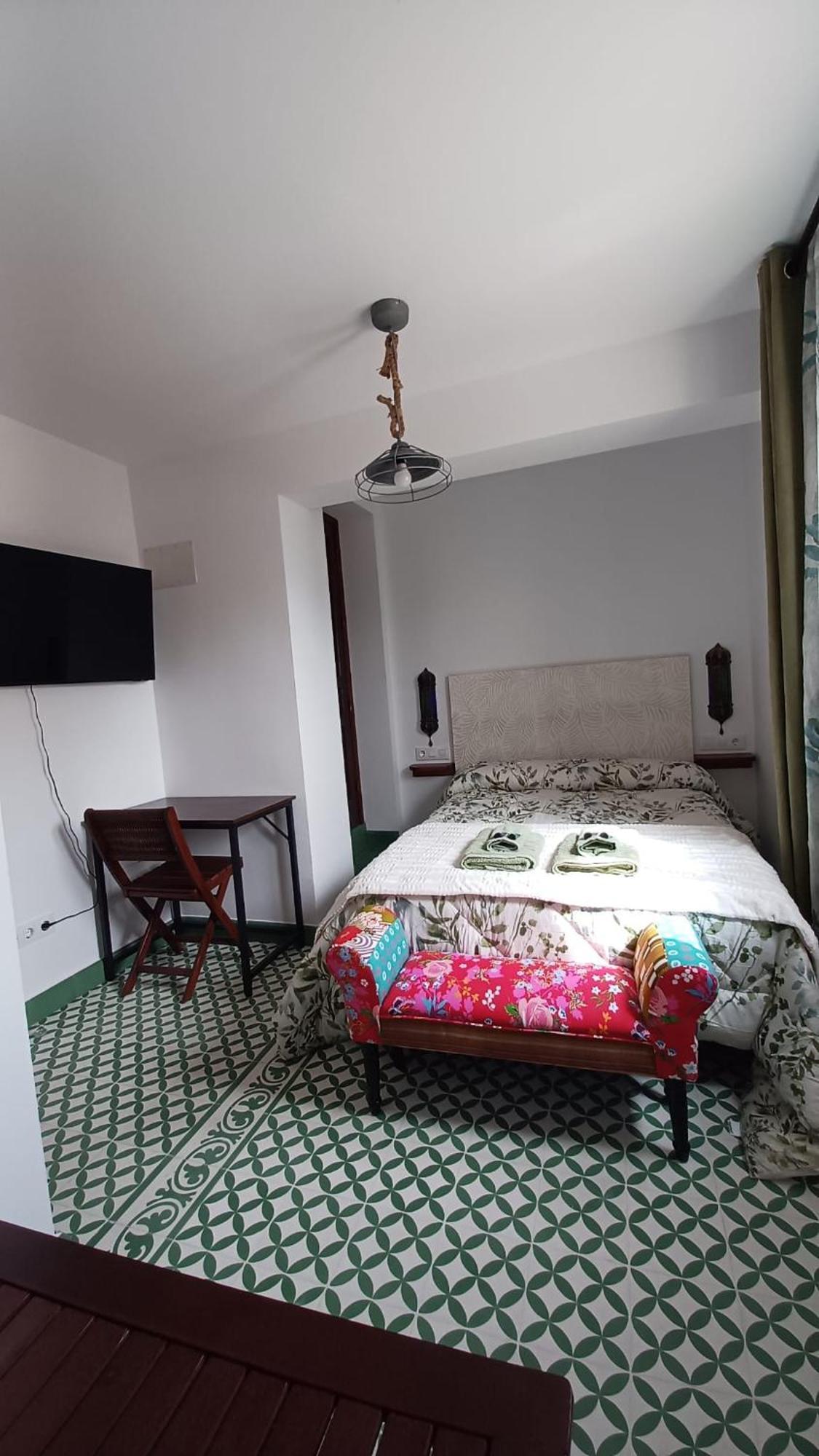 Gibraltar Views Guest House La Línea de la Concepción Zimmer foto
