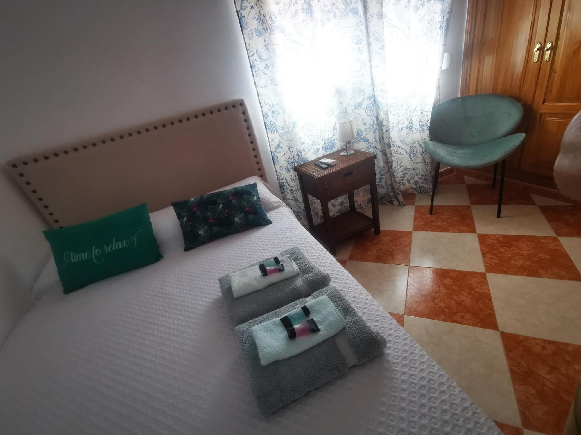 Gibraltar Views Guest House La Línea de la Concepción Zimmer foto